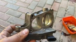 AUDI Q7 3.0 TDI  мойка дросельной заслонки