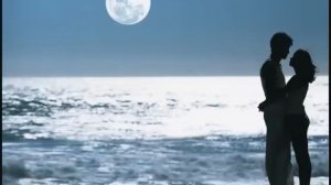 Laura Pausini - Strani Amori + lyrics