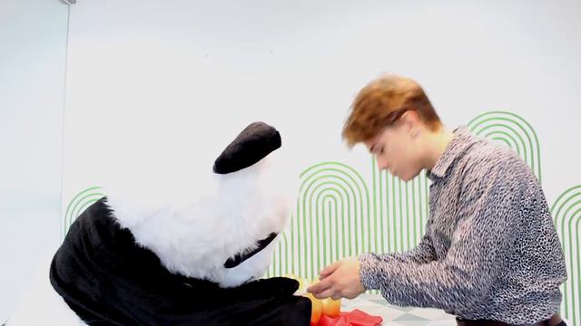 Ищи золотые яйца на сайте umkamall и получай призы 🎁 смотреть онлайн