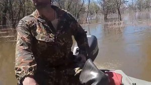 Жёсткий корпус лодки или ПВХ.