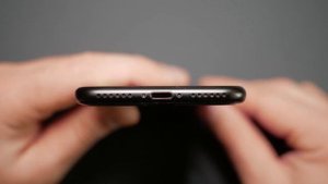 Как покрасить iPhone восстановление покрытия - эксперимент