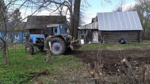 Расчистка участка от деревьев и кустов,выравнивание и посев травы.
