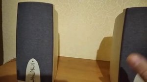 Genius SP - G10. Мал, да удал)) Компьютерные колонки с хорошим звуком.