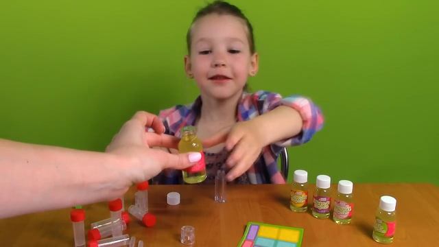 Делаем духи с разными запахами Парфюмерная мастерская Perfumery kit смотреть онлайн