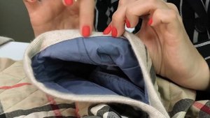 Окантовка низа изделия. Мастер-класс. Завершаем работу над двусторонней детской курткой в клетку