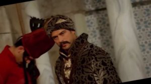 Как живет Окан Ялабык Okan Yalabık Ибрагим из сериала Великолепный век и сколько он зарабатывает