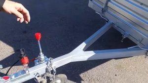 Легковой прицеп МЗСА 817711.012 с пластиковой крышкой