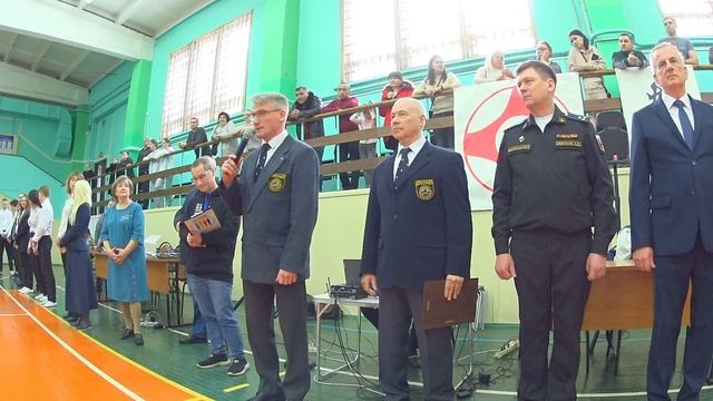 Торжественное вручение Кочановой Анне Олеговне памятной доски