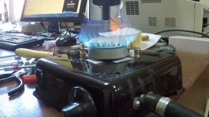 Гефест - турист с пьезорозжигом и газконтролем.