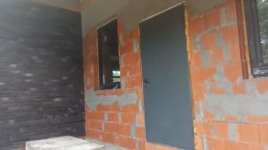 Обзор облицовки одноэтажного 200 м2 дома клинкерной плиткой "ЛОНГ БРИК" по керамоблоку 510 мм