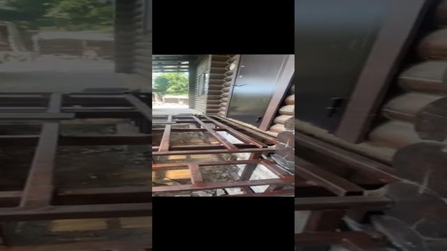 Монтаж входной группы со ступеньками в обе стороны и ограждением по периметру. День 4.1.