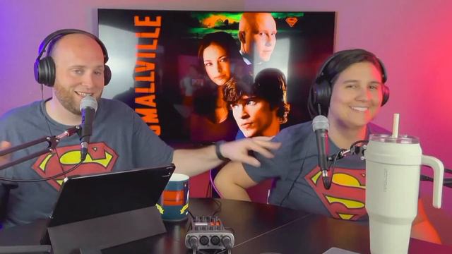 Clark Gets Glasses in Smallville - 3x10 WHISPER смотреть онлайн