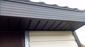 5 шагов по монтажу софитов на свес крыши Показываю за минуту