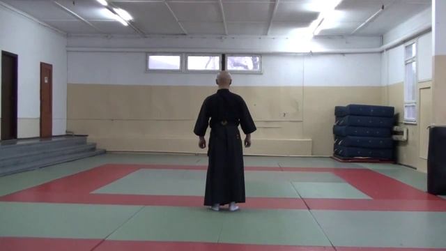 Toho Iaido No.3 - Ushirogiri 後ろ切り.mp4
