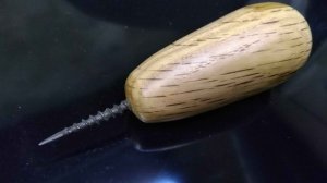 Шило из самореза с дубовой ручкой