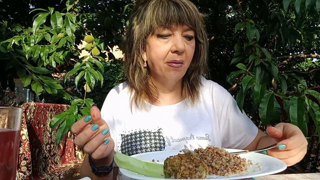 Мукбанг 🌳В Саду Гречка с Бедрышками🥘 Моя Львиная Шевелюра🦁 О Ля Оя смотреть онлайн