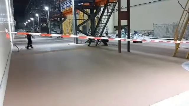 Нанесение высоконаполненных полимерных полов