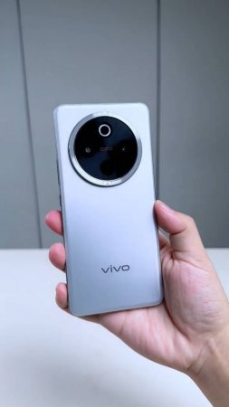 Vivo Y300 Pro - Первый взгляд на топовый среднебюджетник из поднебесной #vivoy300 #vivoy300ProShorts