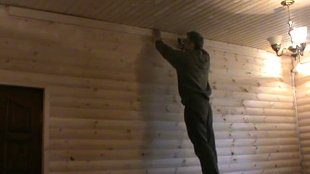 Вариант отделки блок-хаусом комнаты по неровным стенам 1 смотреть онлайн