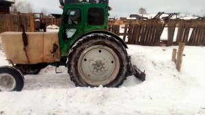 Трактор.Т-40.Чистим снег
