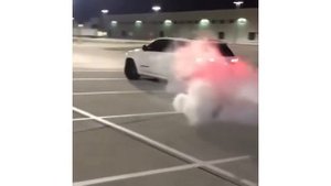 Jeep Trackhawk Crazy BURNOUT amazing