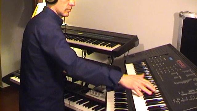 DX5 playing Depeche Mode "The Landscape is Changing" cover (2021 version) смотреть онлайн