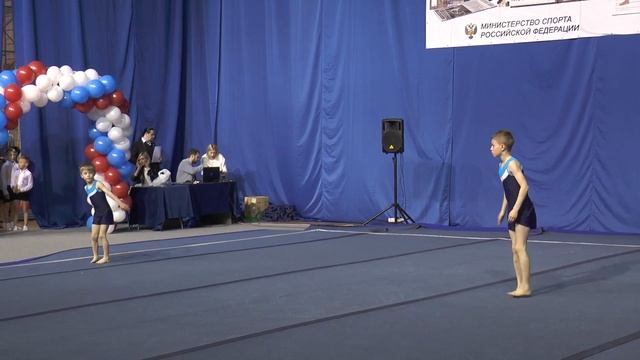 Муж пары Омельченко Павел, Чеботаев Глеб смотреть онлайн