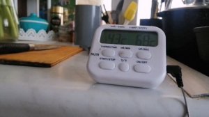 Рулет из грудинки горячего копчения.