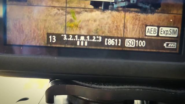 Фото пейзажа на поле в HDR на Canon 60D + kit 18-55 mm смотреть онлайн