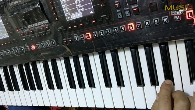 تقسيمه حزينه على مقامات مختلفه Roland Ea7 смотреть онлайн