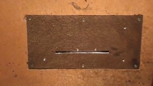 Простой распиловочный станок из ручной циркулярной пилы.