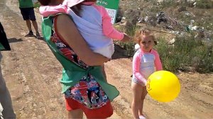 В Астрахани жители посёлка Янго-Аул возмущены кучами мусора рядом с их домами, которые не убирают..