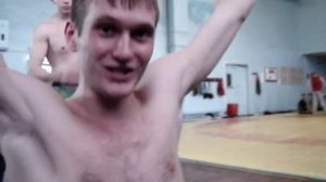 Бритые подмышки 2004