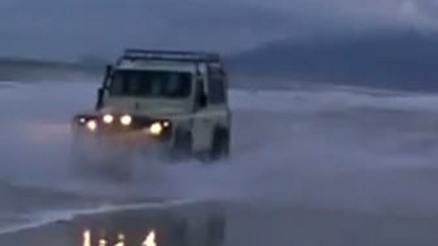 Land Rover Defender 90