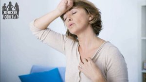 Что можно сделать, если вспотели, стали мокрые подмышки, а вы находитесь не дома!