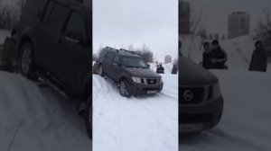 Ниссан Патфайндер зимой