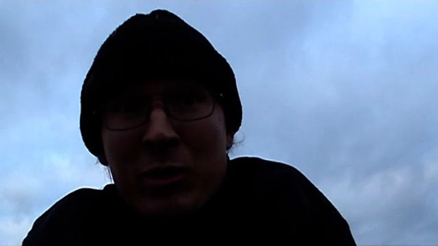 12. Сарай из опилкобетона. Последние сантиметры заливки стен. Нестрашные косяки. смотреть онлайн