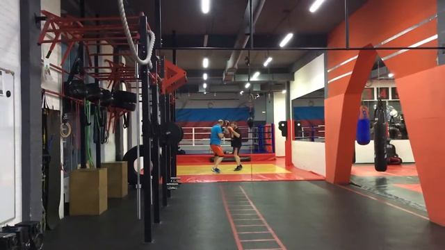 Дмитрий Антоненко, Чемпион Мира по Кикбоксингу среди профессионалов.
