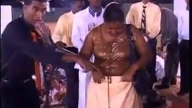 Juan Ramon De Los Santos Un Bonper Poderoso De Milagros En Cruzadas De Milagros смотреть онлайн