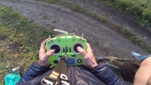 FPV Drone | первый полет с камерой. смотреть онлайн