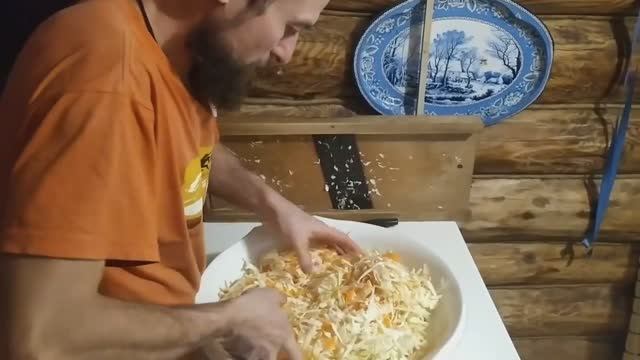 Засолка капусты по-деревенски.