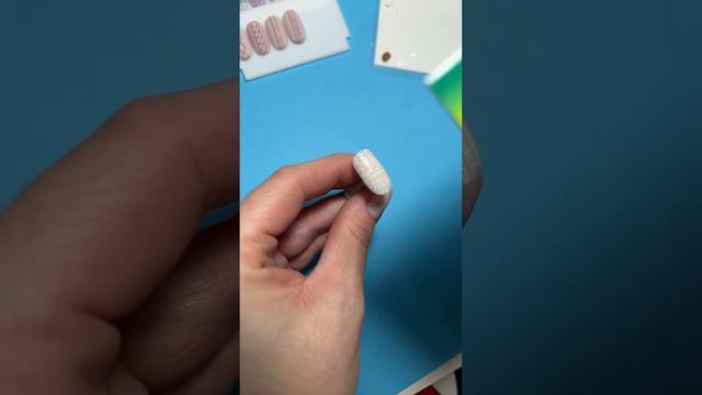 💡РЕВЕРСИВНЫЙ СЛАЙДЕР В СТЕМПИНГ ТЕХНИКЕ▪️НОВОГОДНИЙ МАНИКЮР▪️ смотреть онлайн