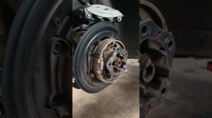 Porsche Cayenne III | Замена колодок ручника