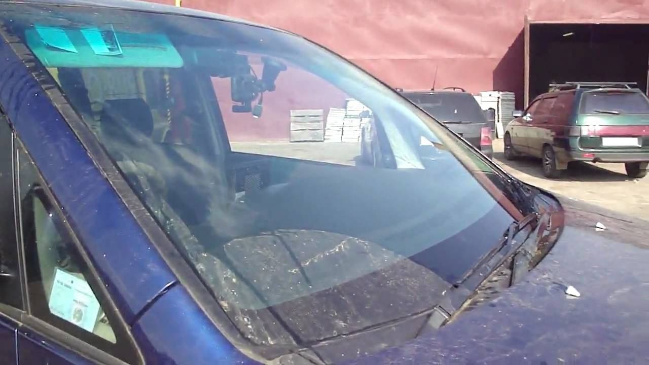 Форсунки стеклоомывателя 4 отверстия на Toyota Voxy (Noah)