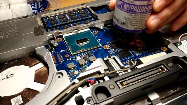 Dell Latitude E6540 Розборка і Заміна Термопасти/Disassembly and Apply New Thermal Grease