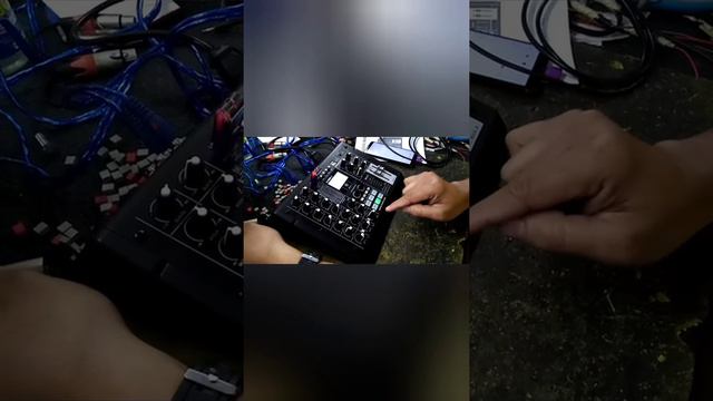 CURVE2 In Terface mini audio mixer with built in sound card смотреть онлайн