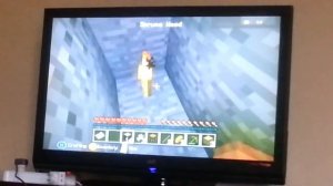 Играю в майнкрафт на икс боксе