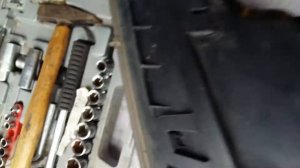 Как снять и разобрать фару на бмв е39(не работает авто корректор фар)