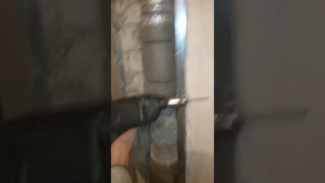 Как просверлить стену в недоступном месте смотреть онлайн