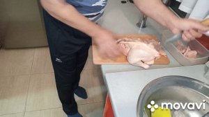 Разделка курицы. Отделяем мясо от костей для рулета.